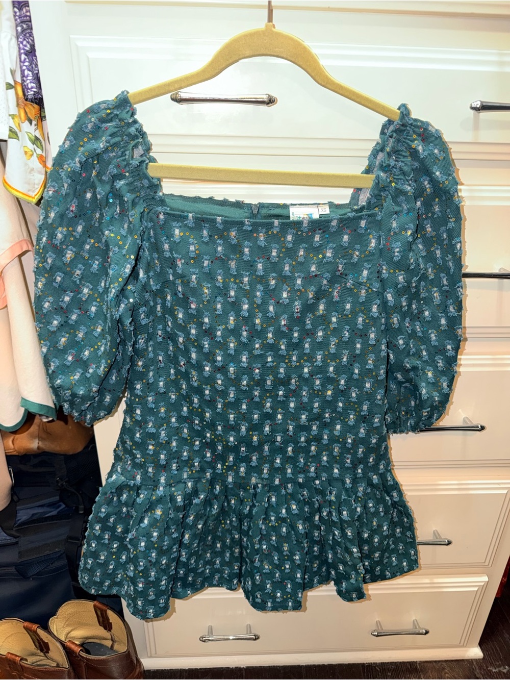 QUEEN OF SPARKLES Teal Green Smocked Peplum Puff-Sleeve Top